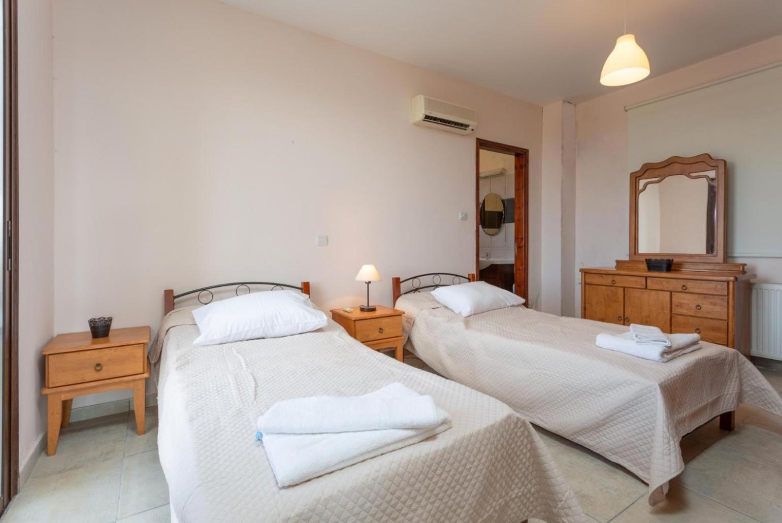 Villa Rallo Paphos ภายนอก รูปภาพ